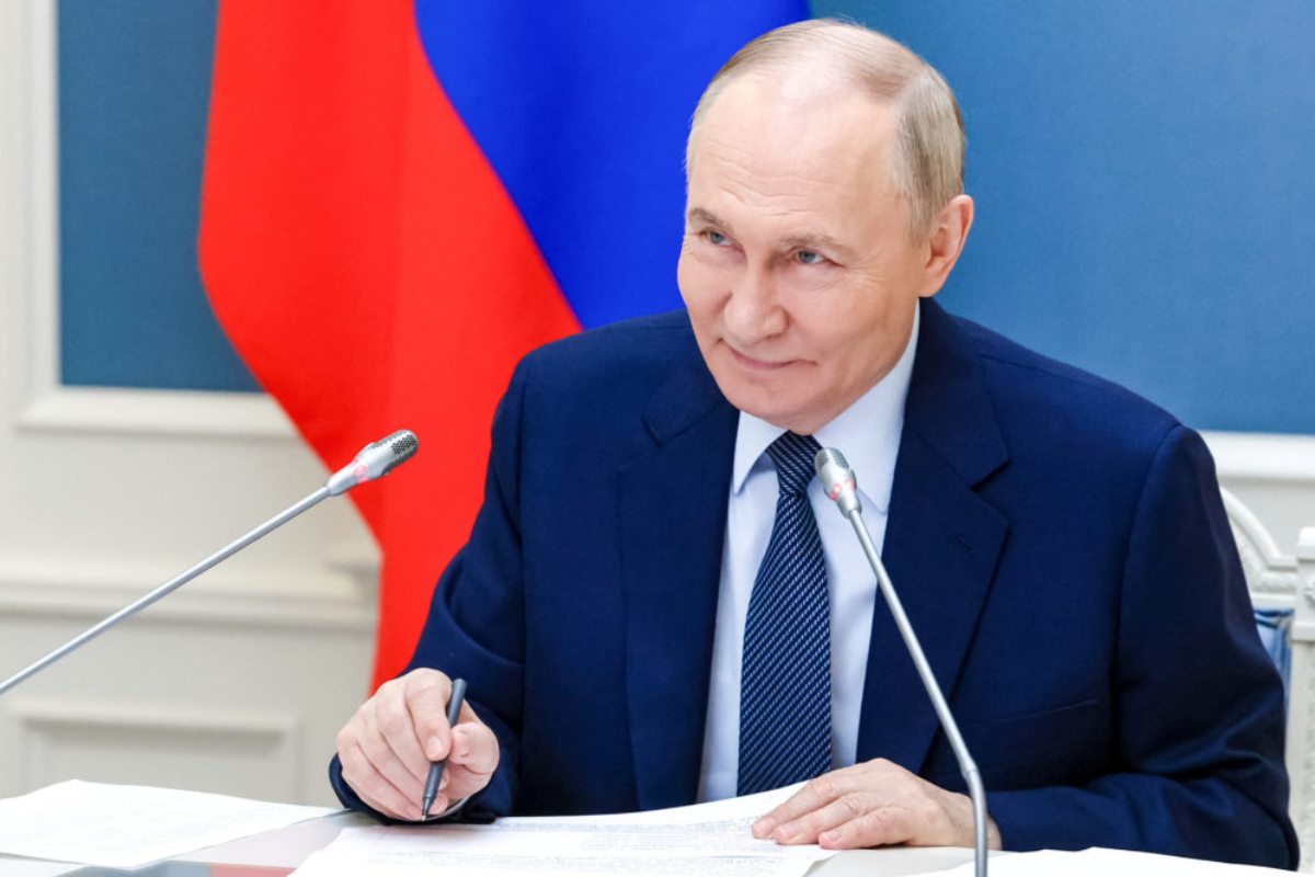 ரஷ்யாவின் புதிய நகர்வு! ஈரானின் செறிவூட்டப்பட்ட யுரேனியம் தொடர்பில் வெளியிடப்பட்ட தகவல் | Russia Offer To Receive Iran S Uranium