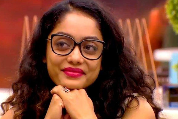 முதல் நாளே செருப்பை கையில் எடுத்த அபிராமி! அடுத்து நடந்த சம்பவம் | Abirami In Biggboss Ultimate