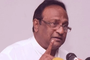 இலங்கை அரசியலமைப்பிற்கு சாபக்கேடான 13 - சரத்வீரசேகர கோபாவேசம்