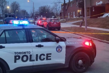 நபரை அடையாளம் காண பொதுமக்களுக்கு ரொறன்ரோ பொலிசார் வேண்டுகோள்