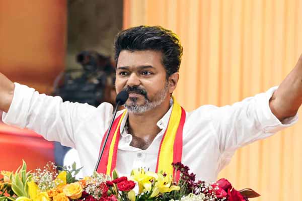 திமுக, அதிமுகவை கிண்டலடித்த விஜய்: என்ன பேசினார்? | Vijay Speak About Dmk Admk 3Rd Anniversary Live