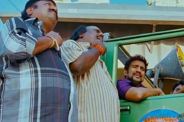 சங்கடமா இருக்காது! 4 கழிவறை கோப்பை! என்ன என்ன பண்றான் பாருங்க..