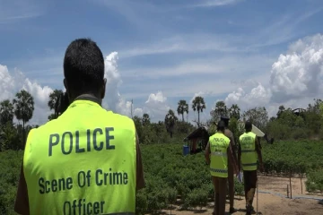 தோட்டக் குடிசையில் உறங்கிய நபர் காயங்களுடன் சடலமாக மீ்ட்பு ; பொலிஸார் விசாரணை தீவிரம்