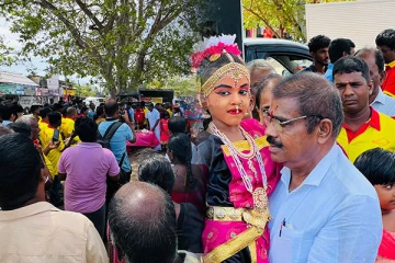 கிளிநொச்சியில் தமிழ்ப் பொது வேட்பாளருக்கு மக்கள் ஒன்றுதிரண்டு உணர்வுபூர்வ வரவேற்பு