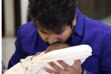 முதன் முறை மகனை  காட்டிய சிவகார்த்திகேயன்...  தந்தையின் பெயரை சூட்டி அழகு பார்த்த அரிய புகைப்படம்!