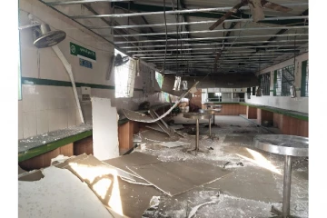 காஞ்சிபுரத்தில் அம்மா உணவகம் தரைமட்டம் - பெரும் விபத்து தவிர்ப்பு