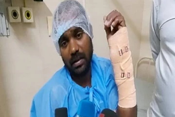 மளிகை பொருள் கடன் கொடுக்க மறுத்த வியாபாரிக்கு அரிவாள் வெட்டு - பொதுமக்கள் அதிர்ச்சி