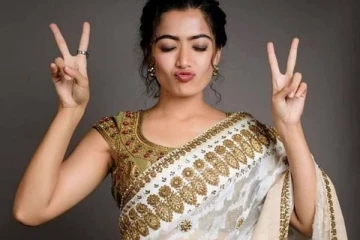 படத்திற்காக ராஷ்மிகா கொடுத்த போஸ், கலாய்த்து எடுக்கும் ரசிகர்கள்