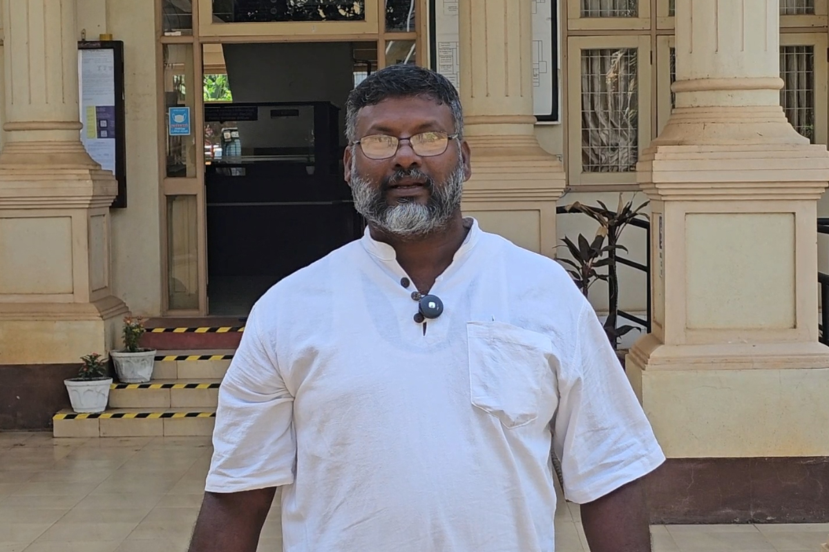 மானிப்பாய் சபைக்கு நெருப்பு சட்டியுடன் வந்த உறுப்பினரால் பரபரப்பு! | Member Who Came To Manipay Assembly With Fire