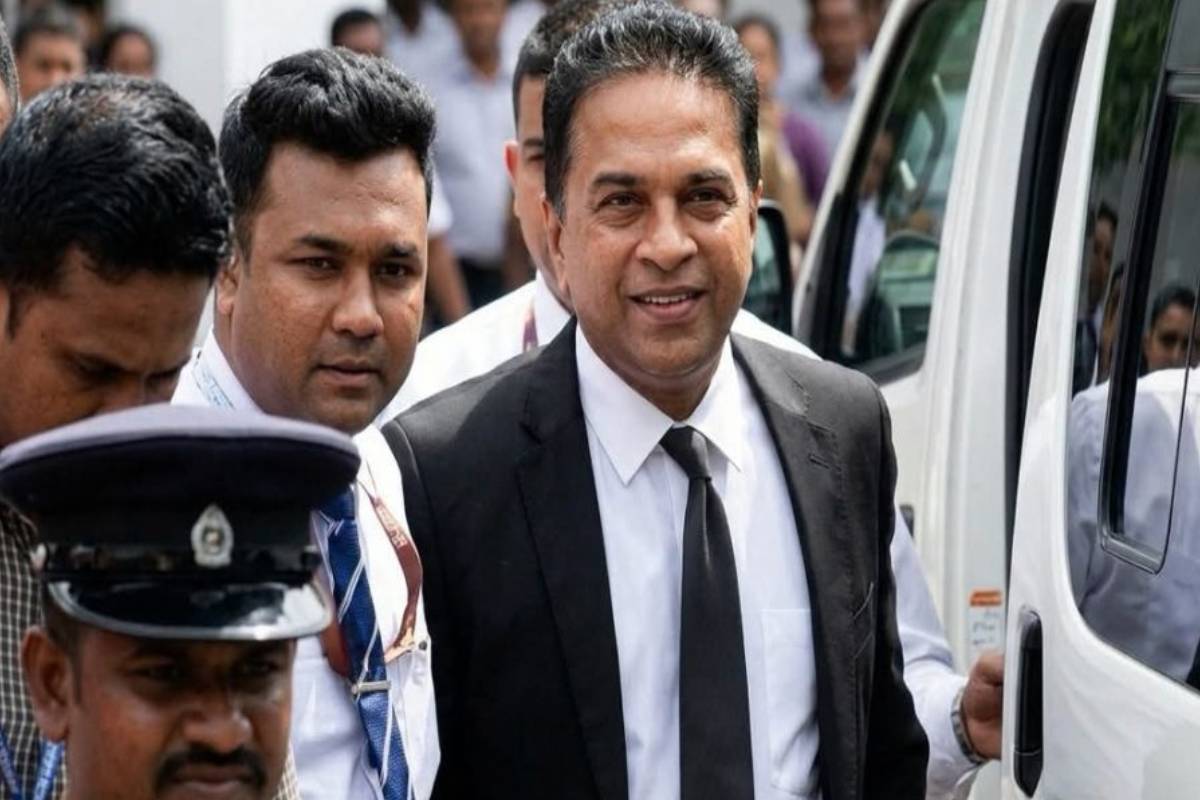 அநுர அரசின் சர்வாதிகாரச் செயற்பாடுகள் தொடர்பில் வெளிநாட்டு இராஜதந்திரிகளிடம் முறையீடு - சாகர காரியவசம் அறிவிப்பு | Fuel Price Revision அநுர அரசின் சர்வாதிகாரச் செயற்பாடுகள் தொடர்பில் வெளிநாட்டு இராஜதந்திரிகளிடம் முறையீடு - சாகர காரியவசம் அறிவிப்பு | Fuel Price Revision