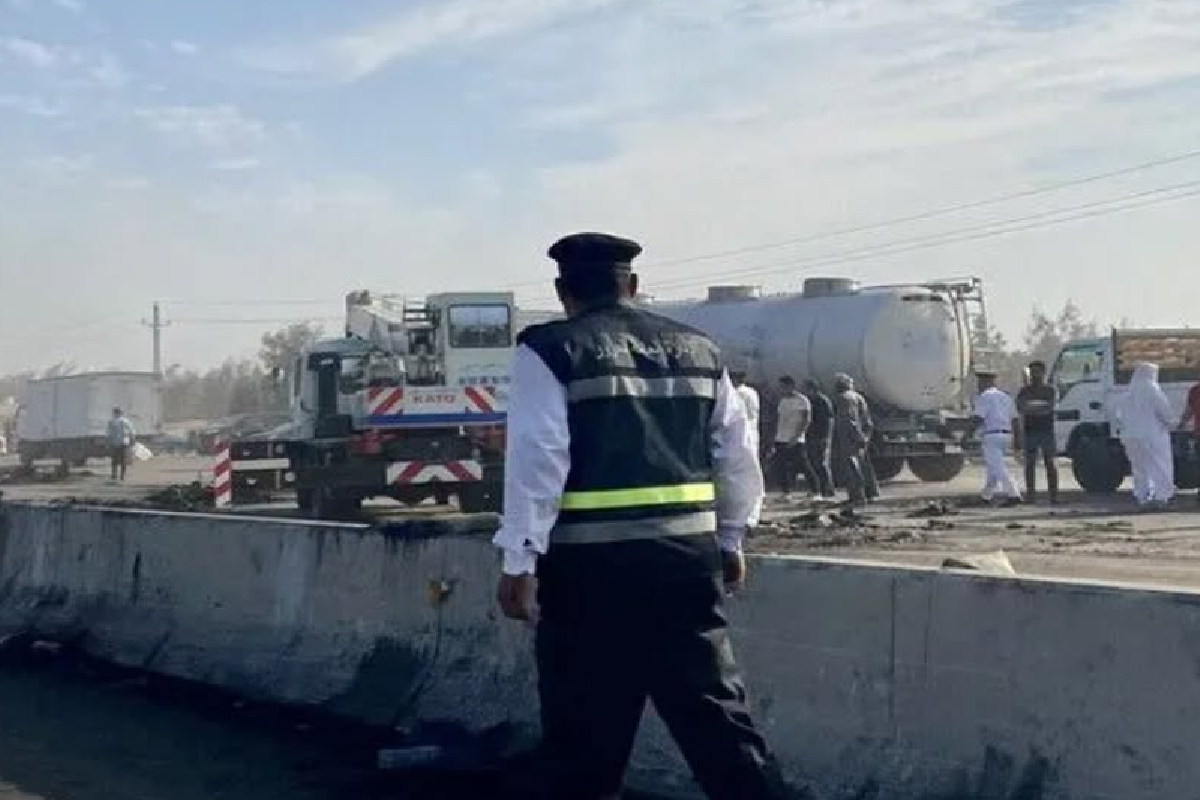 எகிப்தில் பேருந்து விபத்தில் 16 பேர் உயிரிழப்பு | 16 Killed In Bus Accident In Egypt எகிப்தில் பேருந்து விபத்தில் 16 பேர் உயிரிழப்பு | 16 Killed In Bus Accident In Egypt
