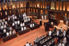 வரவு செலவுத் திட்டத்தில் பரிந்துரைக்கப்பட்ட சில வரிகள் இன்று முதல் அமுலாகின்றதாக அறிவிப்பு