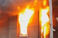 இரத்தினபுரி பகுதியில் தேயிலை தொழிற்சாலையொன்றில் தீப்பரவல்!