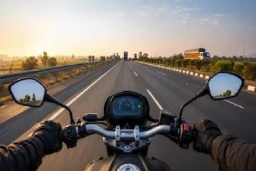 இலங்கையில் மோட்டார் சைக்கிள்கள் மூலம் அதிகரிக்கும் ஆபத்து ; மக்களே அவதானம்