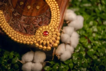 தொடர் உச்சத்தில் தங்கம் விலை - இன்றைய நிலவரம்!