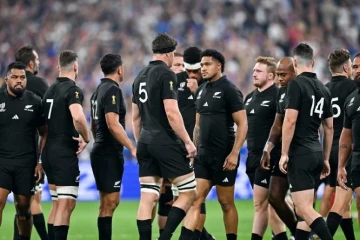 නවසීලන්ත රග්බි කණ්ඩායමක් බදාදා දිවයිනට