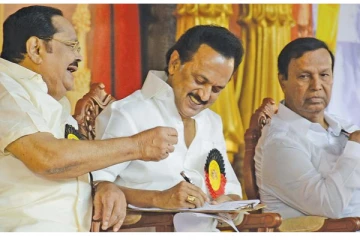 பாஜகவில் இணையும் டி.ஆர்.பாலுவின் மகள்? திமுகவிற்கு ஷாக் கொடுக்கும் பலே திட்டம்!