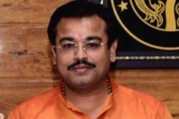 உ.பி விவசாயிகள் படு கொலை விவகாரம் :மத்திய அமைச்சரின் மகன் ஆஜராகாமல் தப்பியோட்டம்