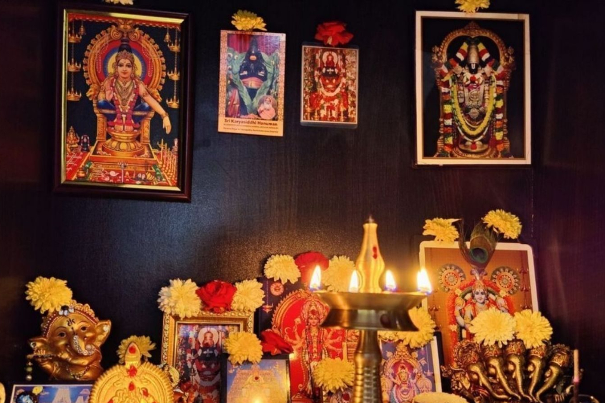 பூஜையின் பொழுது பெண்கள் ஏன் தேங்காய் உடைக்கக்கூடாது தெரியுமா? | Reason Why Women Shouldnt Break Coconut In Pooja
