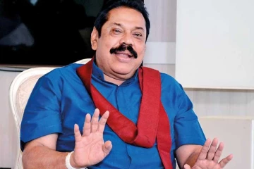 மக்களின் அதிருப்திக்கு உள்ளான  உறுப்பினர்கள்! பிரதமர் மஹிந்த கொடுக்கும்  அதிர்ச்சி வைத்தியம்