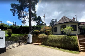 ஜனாதிபதி மாளிகை காவலரணில் மதுபோதையில் மோசமாக நடந்துக்கொண்ட பொலிஸ் பரிசோதகர்