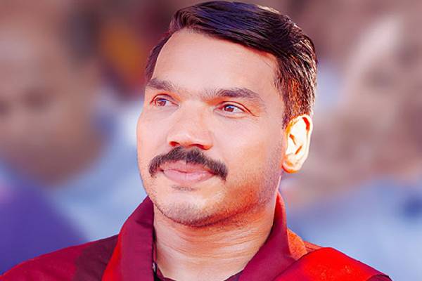 இஷாரா கைது தொடர்பாக நாமல் அச்சமடையத் தேவையில்லை! | Ishara Sewwandi Arrested