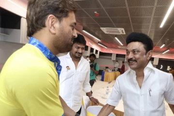 கலைஞருக்கு மிகவும் பிடித்த கிரிக்கெட்டர் தோனி தான் : முதலமைச்சர் பெருமிதம்