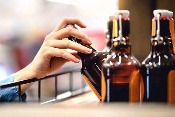 மதுபானங்களின் விலைகளை குறைக்குமாறு கோரிக்கை | Price Liquor Reduced By 100 Rs Excise Department