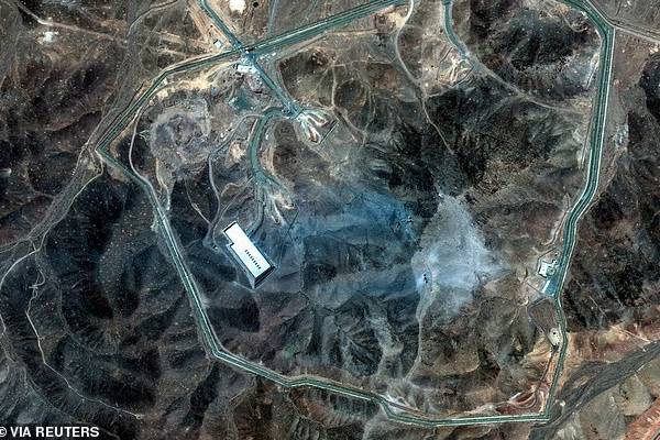 முடிவு செய்துவிட்ட ட்ரம்ப்... மத்திய கிழக்கில் ஆயுதங்களைக் குவிக்கும் அமெரிக்கா | Trump Identifies Date Strike On Iran