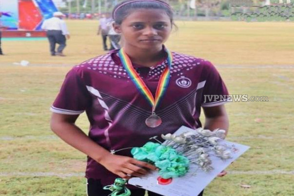 இலங்கையில் தேசிய மட்ட அளவில் கல்லூரி மாணவி படைத்த சாதனை! | National Level Achievement Girl Student Sri Lanka