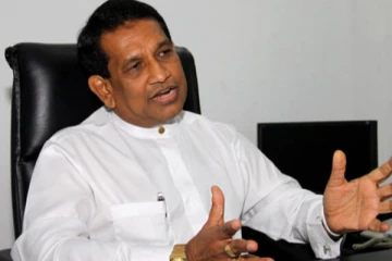 இவ்வருட இறுதிக்குள் அரசியல் தீர்வை வழங்க வேண்டும்: அரசாங்கத்திடம் ராஜித வலியுறுத்து