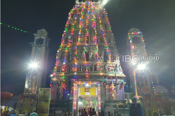 கொக்கட்டிச்சோலை ஸ்ரீ தான்தோன்றீஸ்வரர் ஆலயத்தின் 09 ஆம் நாள் திருவிழா! (படங்கள்) | Kokkatticholai Sri Thanthondrishwarar Temple