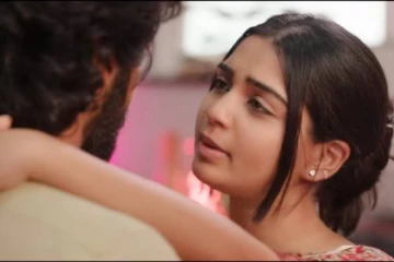 23 வயதில் பிரபல இசையமைப்பாளருடன் நெருக்கம்!! நடிகை கெளரி கிஷான் கொடுத்த ஷாக்..