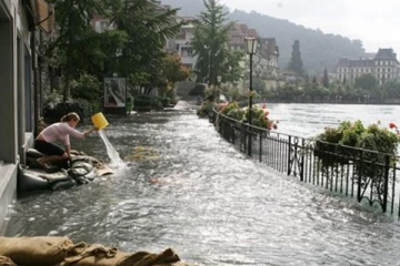 சுவிட்சர்லாந்தின் முக்கிய பகுதிகளில் வெள்ள அபாய எச்சரிக்கை