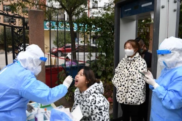 மீண்டும் உச்சமடையும் கொரோனா வைரஸ்! புதிய கட்டுப்பாட்டுகளை விதித்த பிரபல நாடு