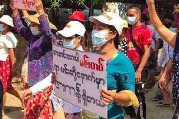 மியான்மார் ராணுவ தாக்குதலில் இதுவரை 802 பேர் உயிரிழப்பு