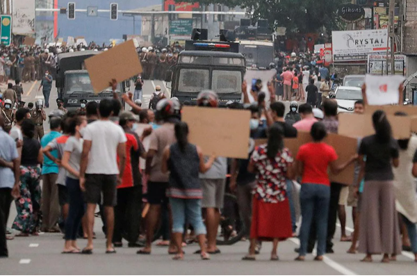 ஸ்தம்பிக்கும் அபாய கட்டத்தில் இலங்கை! வெளியாகிய எச்சரிக்கை - ஐபிசி தமிழ்