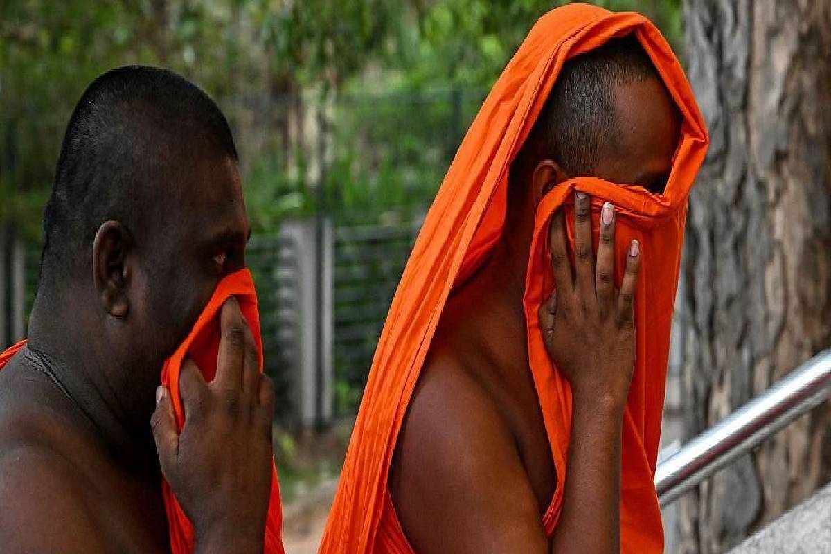 கட்டுநாயக்கவில் கைது செய்யப்பட்ட 22 பௌத்த பிக்குகள்! நீதிமன்றம் பிறப்பித்த உத்தரவு | 22 Monks Arrested With Narcotics At Bia Further கட்டுநாயக்கவில் கைது செய்யப்பட்ட 22 பௌத்த பிக்குகள்! நீதிமன்றம் பிறப்பித்த உத்தரவு | 22 Monks Arrested With Narcotics At Bia Further