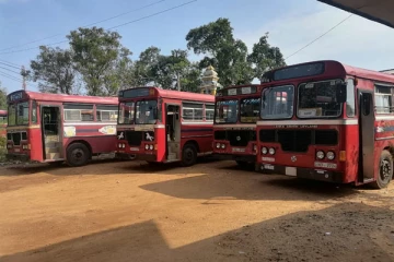 சிறுநீரை பிளாஸ்டிக் போத்தலில் நிரப்பி தாக்குதல்