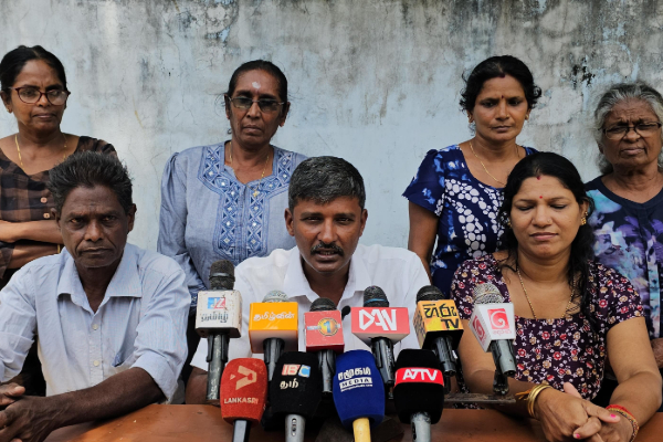 அரசியல் கைதிகளின் விடுதலையை வலியுறுத்தி விடுதலை நீர் சேகரிப்பு! | Sri Lankan Political Prisoners