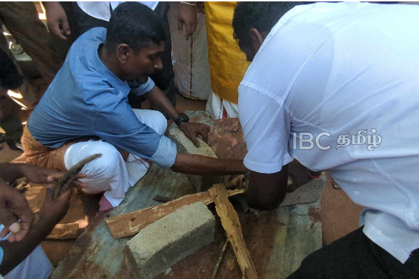குருந்தூர்மலை ஆதிசிவன் ஆலய வழிபாட்டினை தடைசெய்தமை தொடர்பாக காவல்நிலையத்தில் முறைப்பாடு | Kurunthurmalai Temple Issue Complaint At Police
