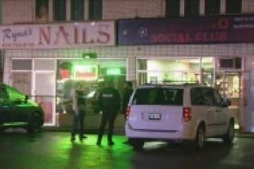 கனடாவின் இரு வேறு இடங்களில் துப்பாக்கிச் சூடு