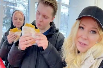 ரஷ்யாவில் பீட்சாவுக்கு தடை: புடினுடைய ரகசிய காதலி வெளியிட்டுள்ள வீடியோக்கள்