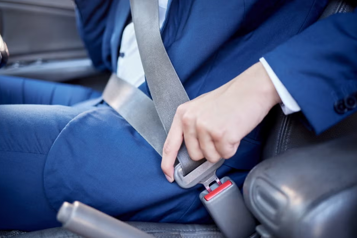 சீட்பெல்ட் அணியாத 3 ஆயிரம் பேர் மீது சட்ட நடவடிக்கை | Action Against 3000 People Not Wearing Seatbelts