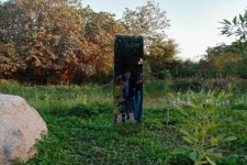 இந்தியாவிலும் தோன்றிய மர்ம தூண்.! பின்னணி என்ன?