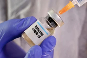 2-வது ‘டோஸ்’ தடுப்பூசி போட்டால் ஃபிரிட்ஜ் இலவசம்