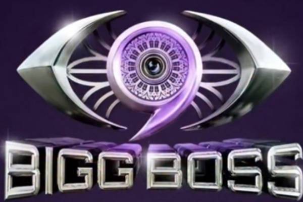 பிக்பாஸ் 9ல் இருந்து வெளியேறிய பின் Vj பார்வதி எங்கே சென்றுள்ளார் பாருங்க... போட்டோ இதோ | Vj Paaru Comeout After Bigg Boss 9