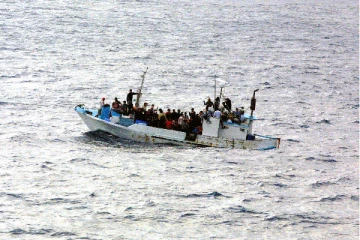 புலம்பெயர்ந்தோர் படகு மூழ்கியதில் 4 பேர் மரணம்; 51 பேர் காணவில்லை