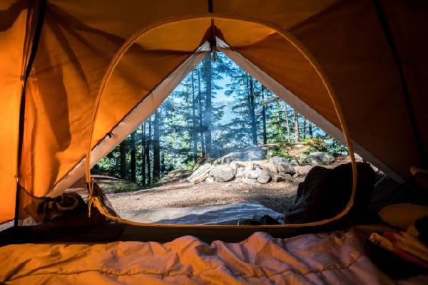 நுவரெலியா மாவட்டத்தில் முகாமிடுவது முற்றாக தடை | Camping Strictly Prohibited Nuwara Eliya District