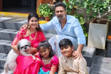 நடிகை சினேகாவின் அழகிய குடும்ப புகைப்படம்.. அழகிய ஸ்டில்கள்